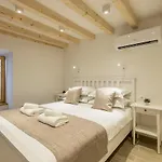 Cosmijeva Luxury Rooms