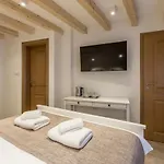 Cosmijeva Luxury Rooms