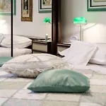 Bird Lamp Luxury Apartment Bacvice, Split