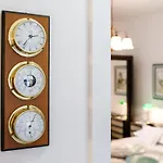 Bird Lamp Luxury Apartment Bacvice, Split