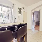 One Bedroom Apartment In The Old Town