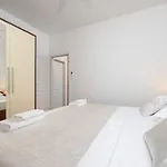 Apartman Klara Bacvice