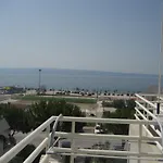 Studio Seaside Apartment Amphora