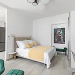 Studio Apartment Home