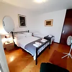 Apartment Doverska Split