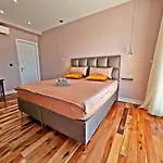 Luxury Seaside House Noble- Best Location In Town