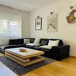Premium Apartment Split