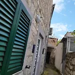 Guesthouse Lion
