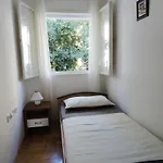 Luxurious Djuran Apartment