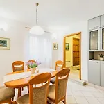 Apartment Kala