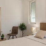Split Central Apartment,Free Private Parking
