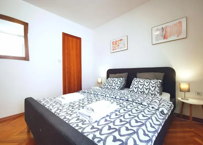 One Bedroom Apartment In The Old Town