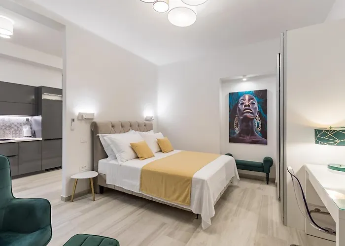 Studio Apartment Home