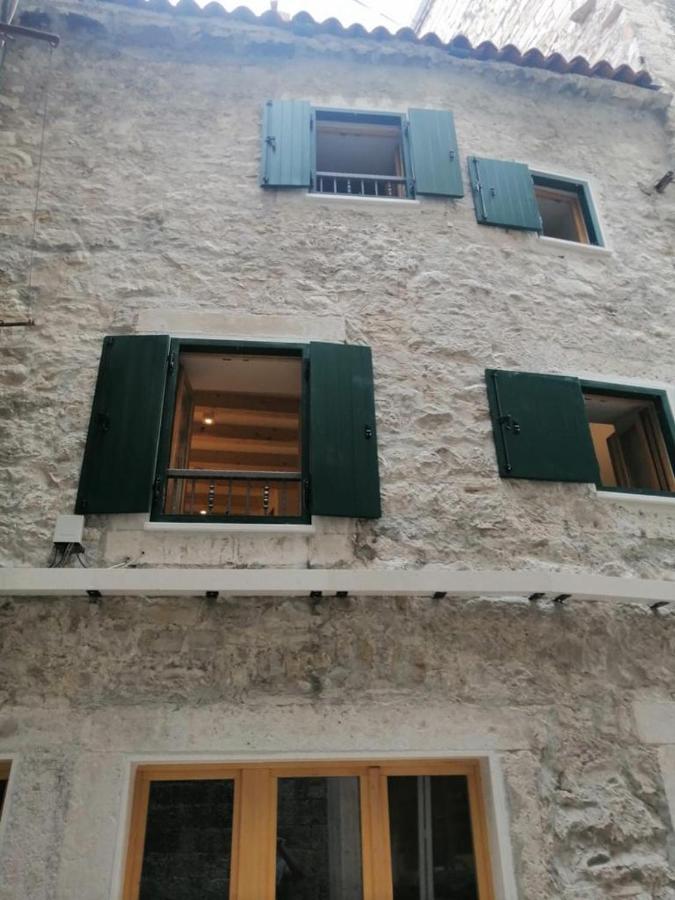 Apartment Cosmijeva Luxury