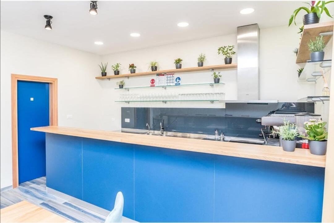 Ai Hostel *