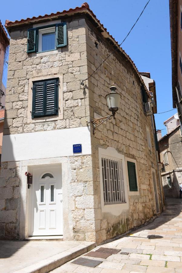 Apartment Veli Varos Old Town Deluxe Apartment City Centre Split
