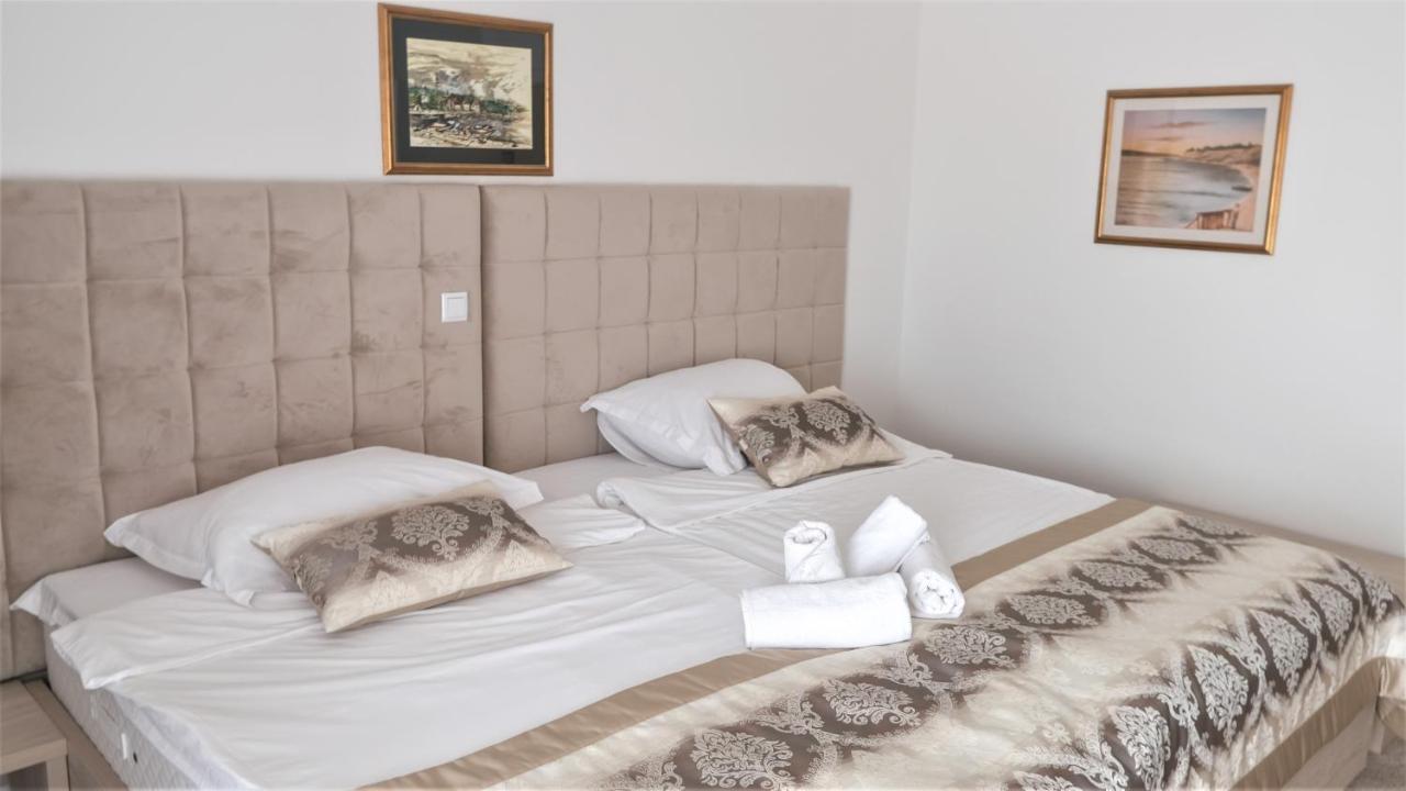 Consul Hotel 3*