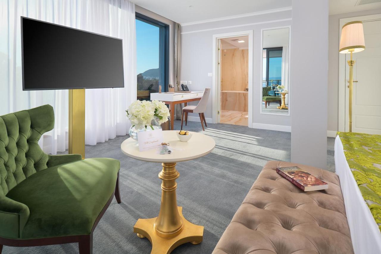 Harmony Hotel
