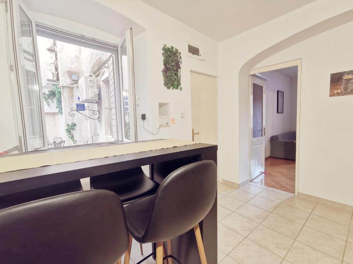Apartment One Bedroom In The Old Town