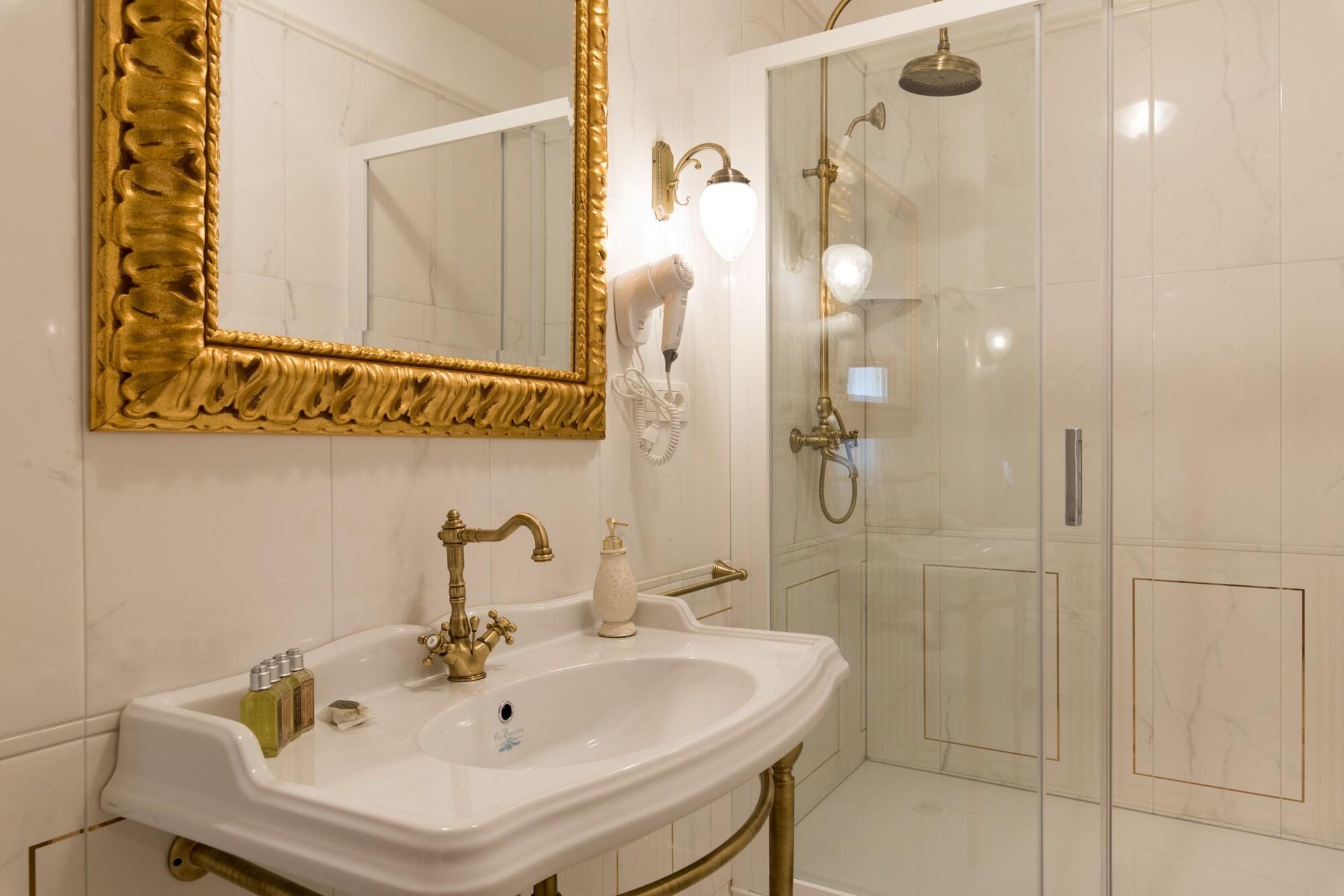 Square Heritage 4*