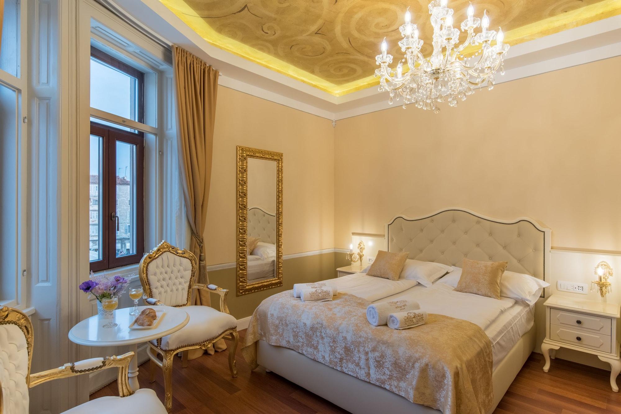 Square Heritage Hotel