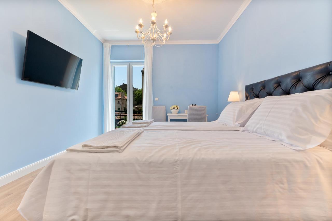 Finest Leonilda Guest house