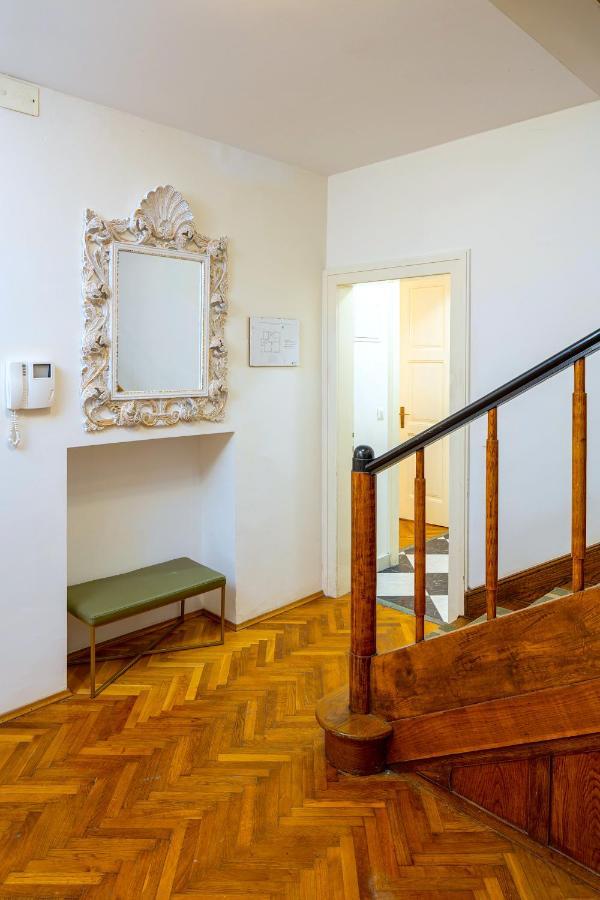 Stone Majestic W Pool - Center Pousada *