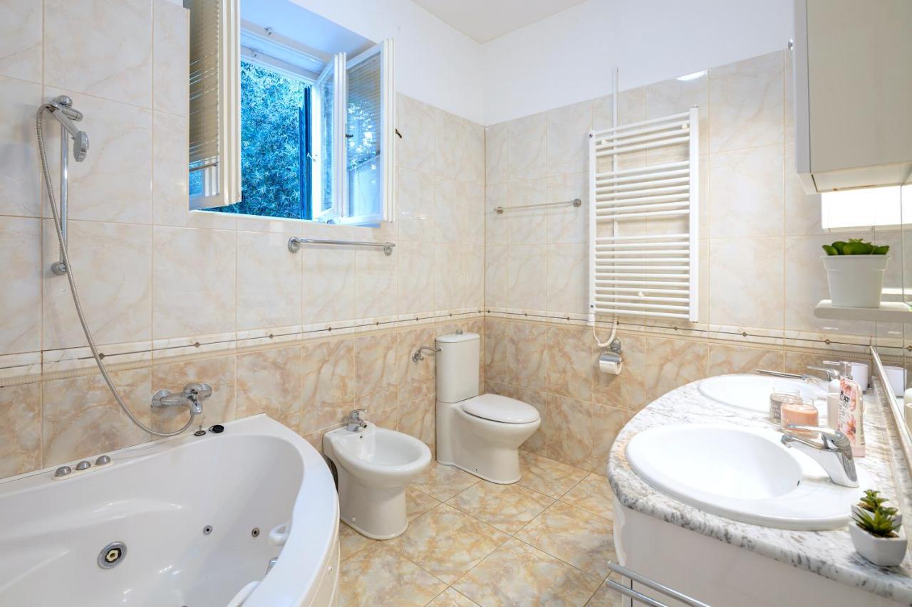 Stone Majestic W Pool - Center Pousada *