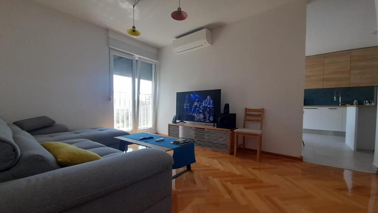 Cozy Gala Apartman *