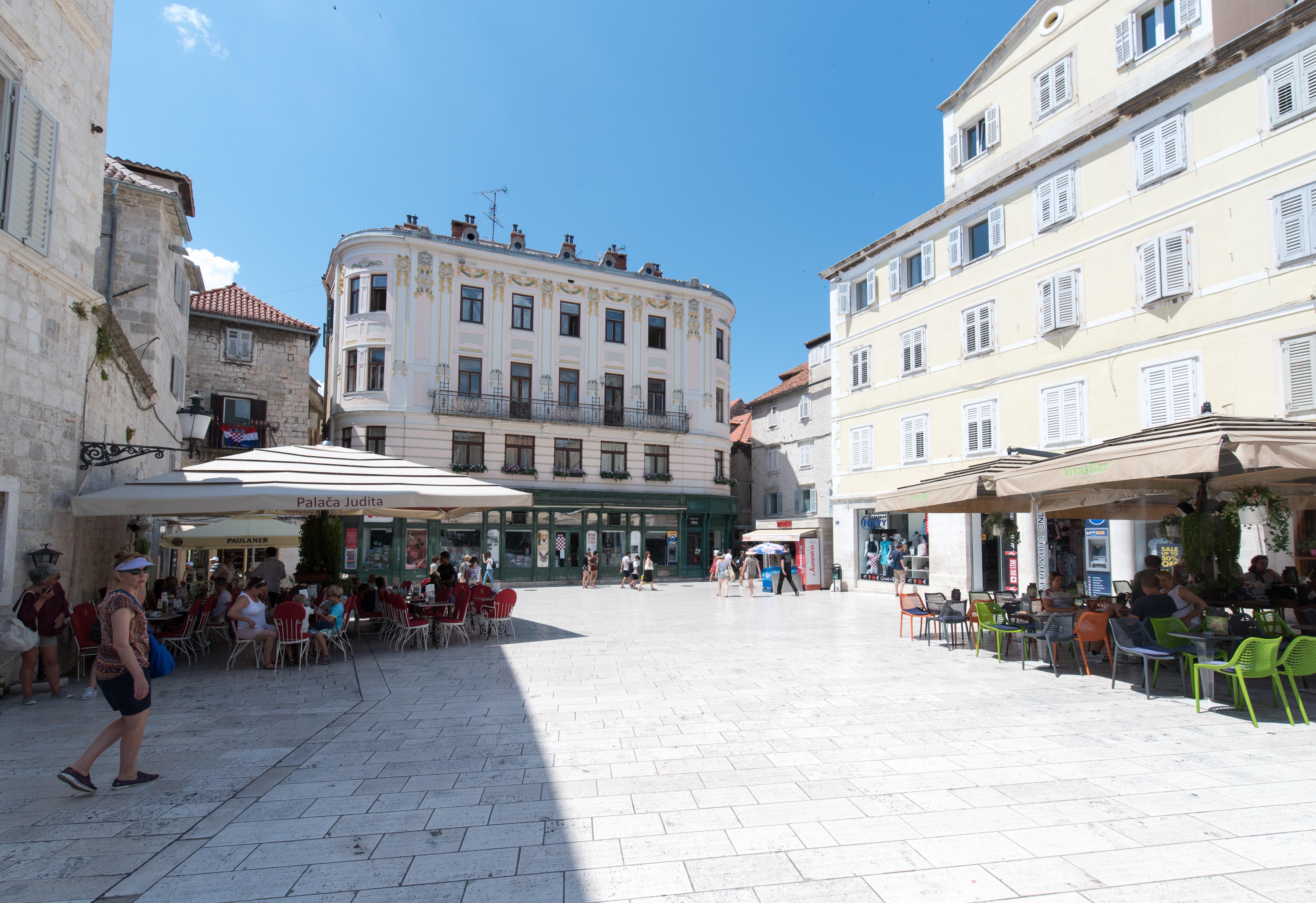Square Heritage Hotel