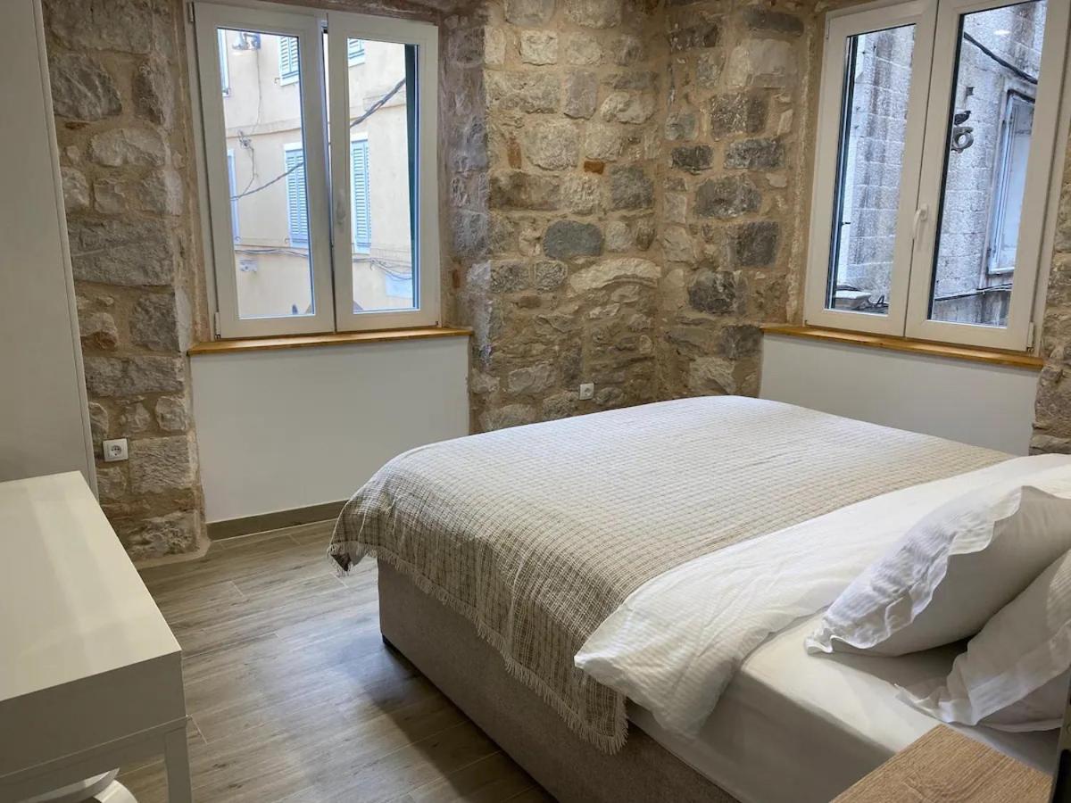Cloe Apartment Split