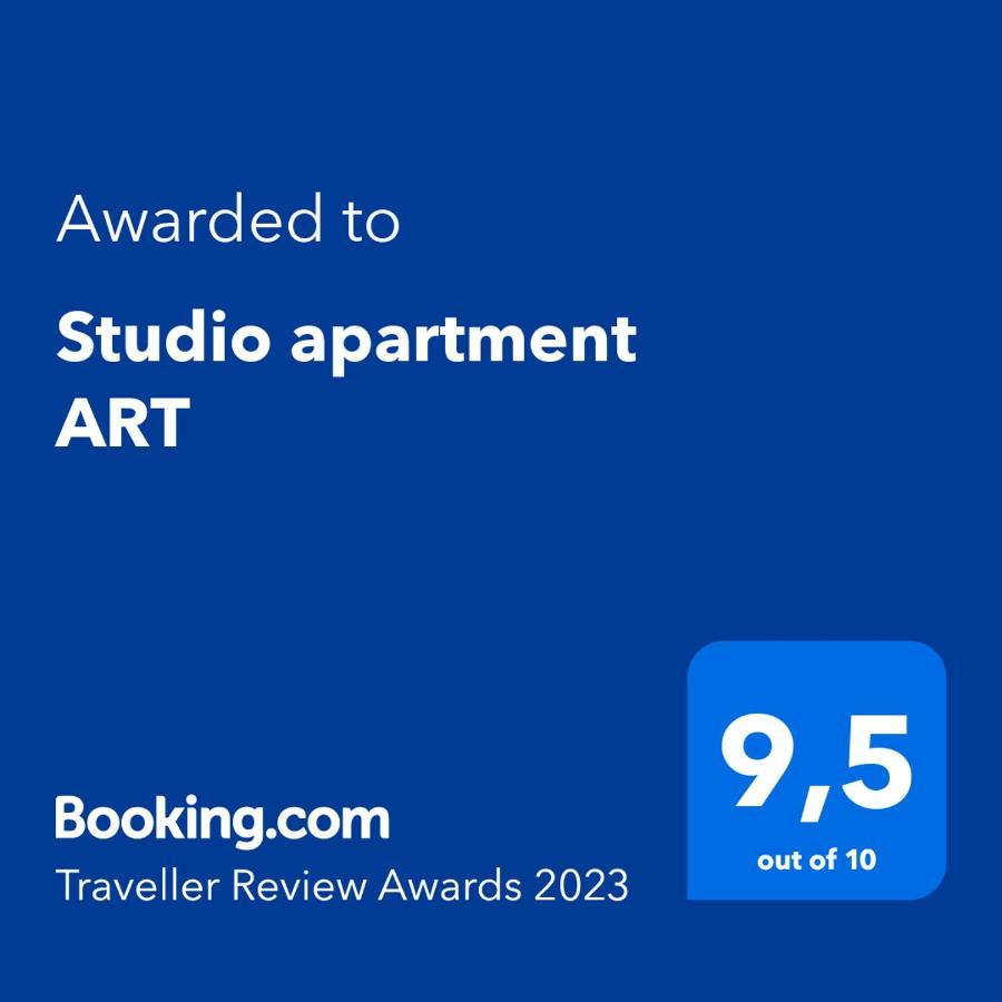 Apartment Art Split