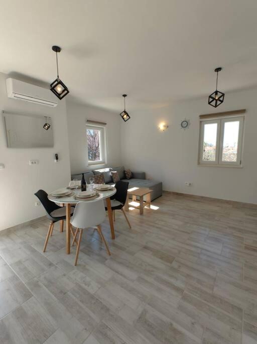 Apartment Marija, New 1bd Apt With Free Parking