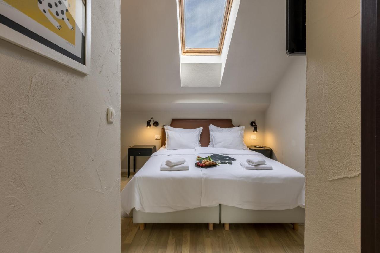 Leonis Restaurant & Bed & Breakfast 4*