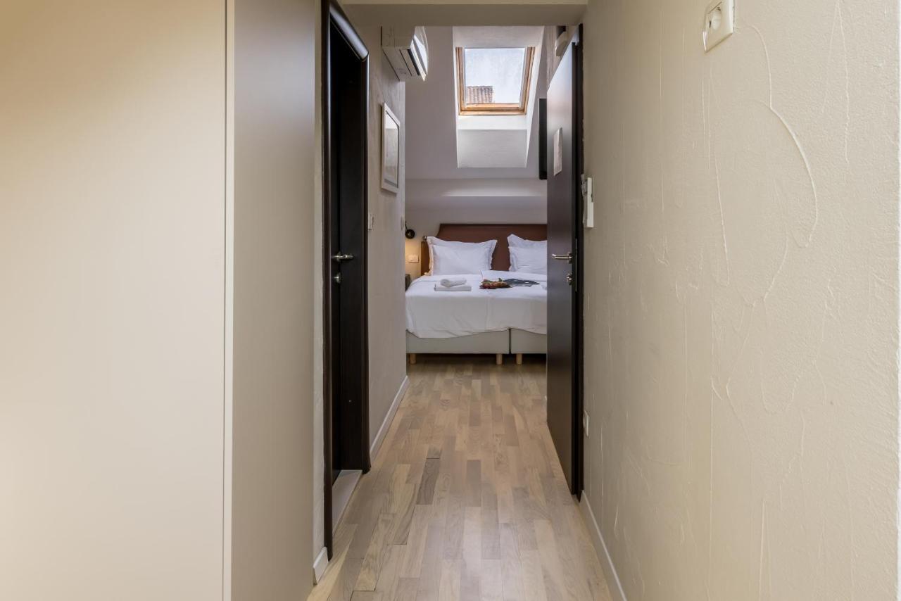 Bed & Breakfast Leonis Restaurant & 4*