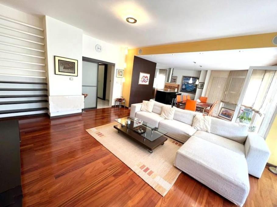 Apartment Beautiful Magnolia-near The Sea *