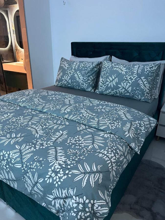 Madonna Luxury 3* Split