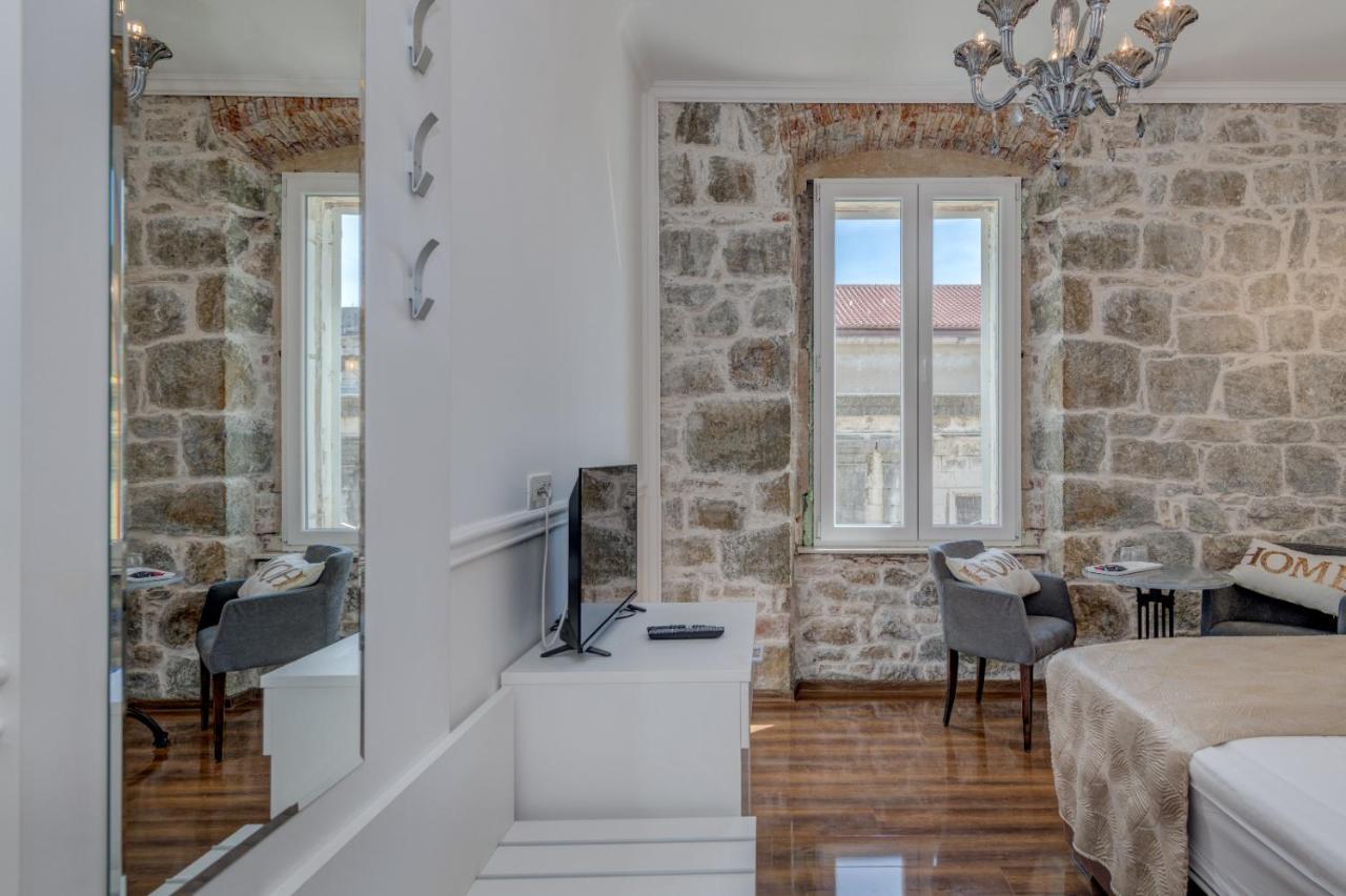 Hotel Lorenzzo Diocletian's Palazzo Storico 4*