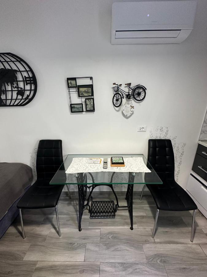 Tiny Dream - Old Town Apartment