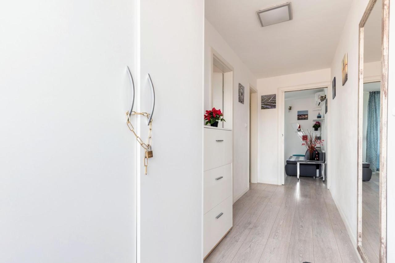 Apartment Frana Blue *
