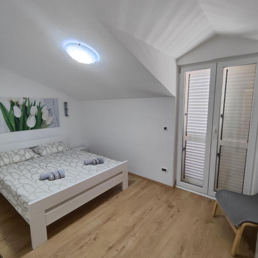 Cosy Nest Apartment *