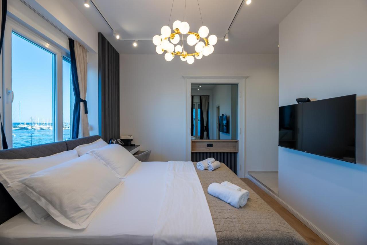 Lusso With Sea View Apartment
