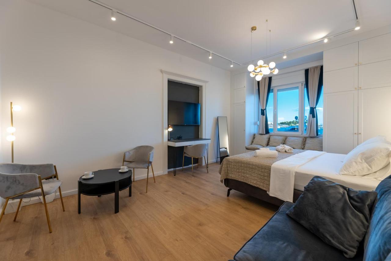 Lusso With Sea View Apartment
