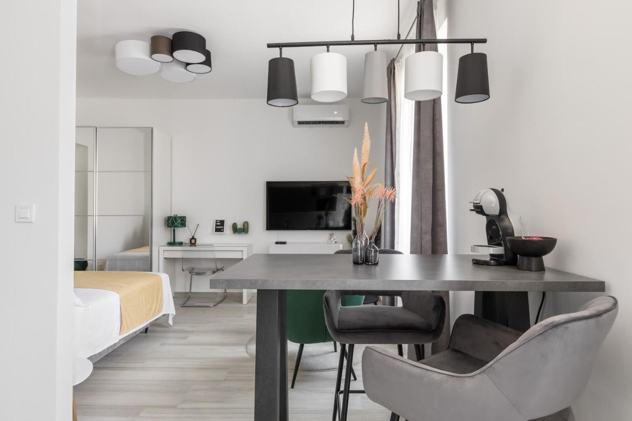 Studio Apartment Home Apartment *