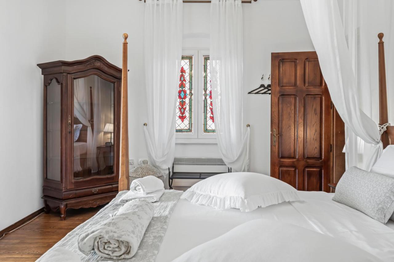 Boutique Anna Varos Pousada