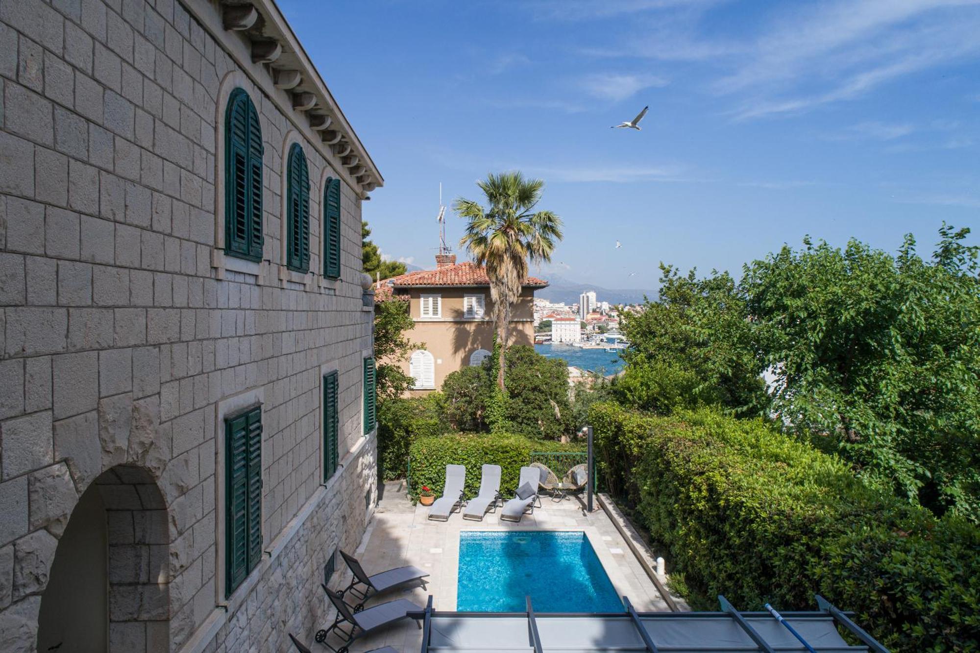 Stone Majestic W Pool - Center Pousada Split