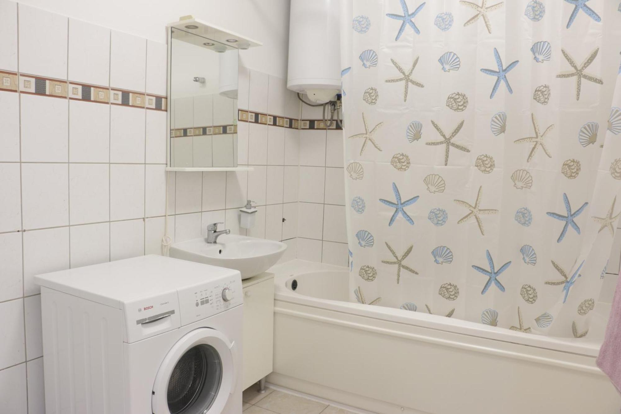 Apartman Beachfront Drazen, With Garden And Parking Split