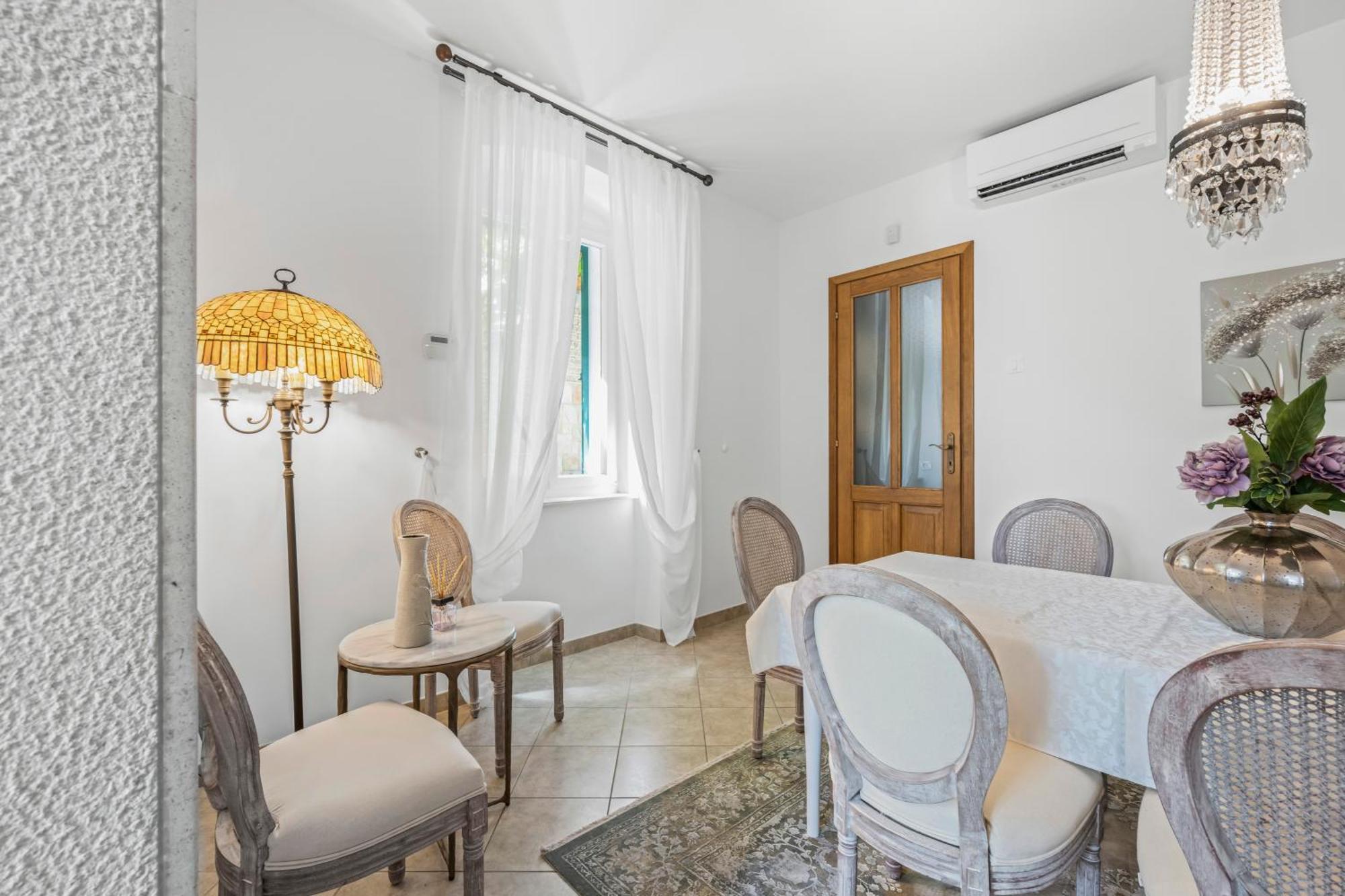 Boutique Anna Varos Pousada *