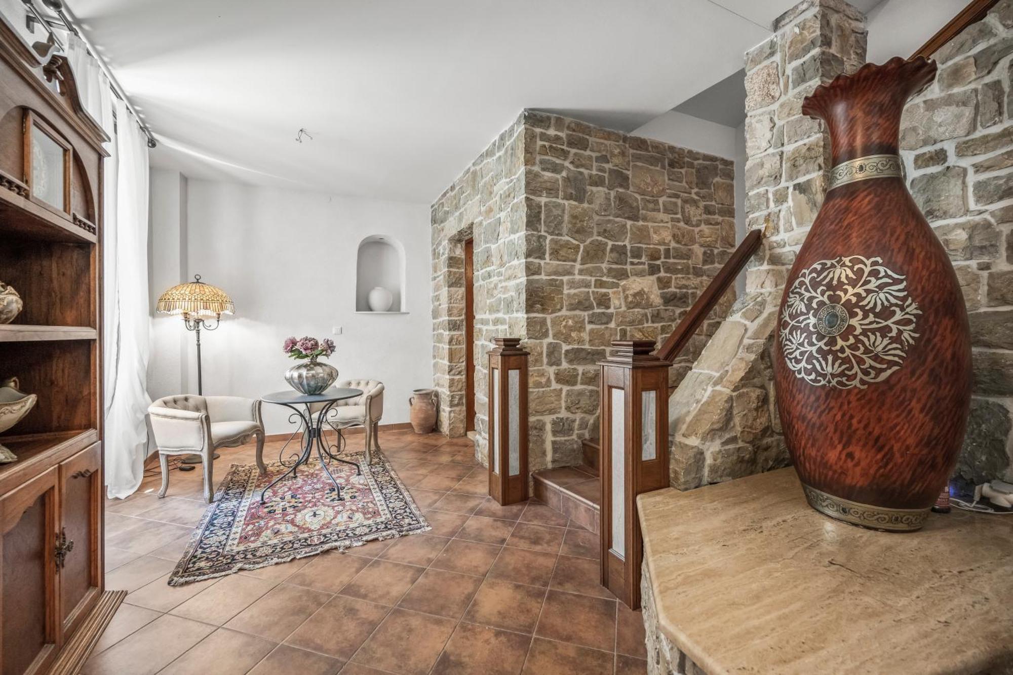 Boutique Anna Varos Pousada Split