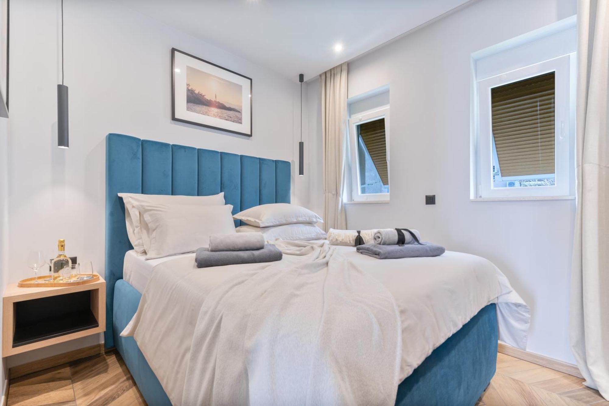 Bed & Breakfast West Coast Deluxe *
